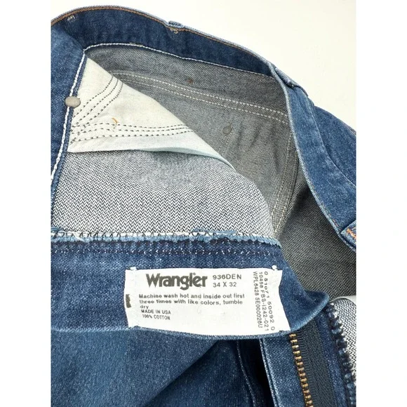 Vintage Wrangler Jeans Mens 34 Blue Denim 936DEN Made in USA Cowboy Cut Slim Fit